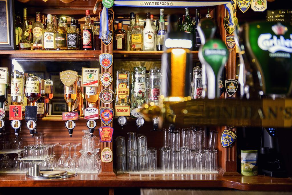Dan Linehans Bar&B&B Killarney Exterior foto